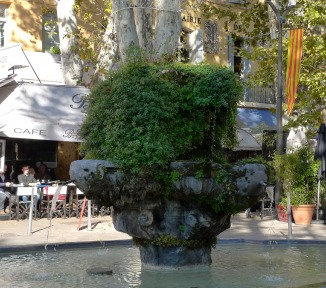 Cours Mirabeau Fountain