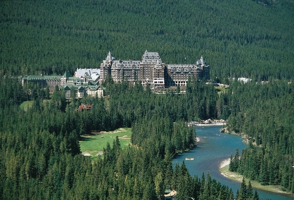 Fairmont Banff Springs Exterior view