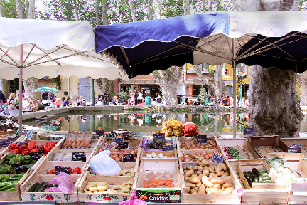 Cucuron Market