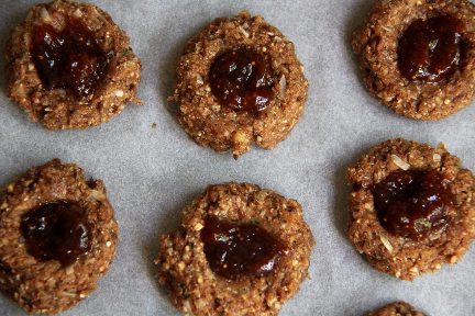 Raw Thumb Print cookies #Desserts #Recipes @gingerandnutmeg