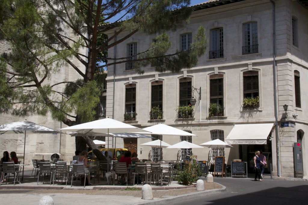 Avignon square @AvignonGourmet #Avignon #Provence #AvignonGourmetTours @GingerandNutmeg