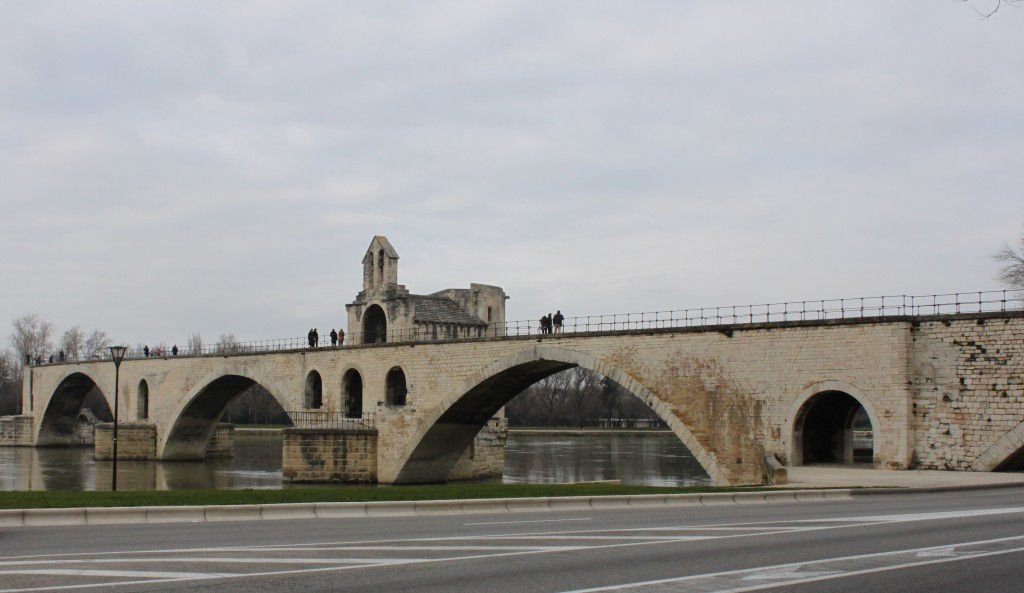 Pont d'Avignon #Avignon #Provence #PontdAvignon @GingerandNutmeg