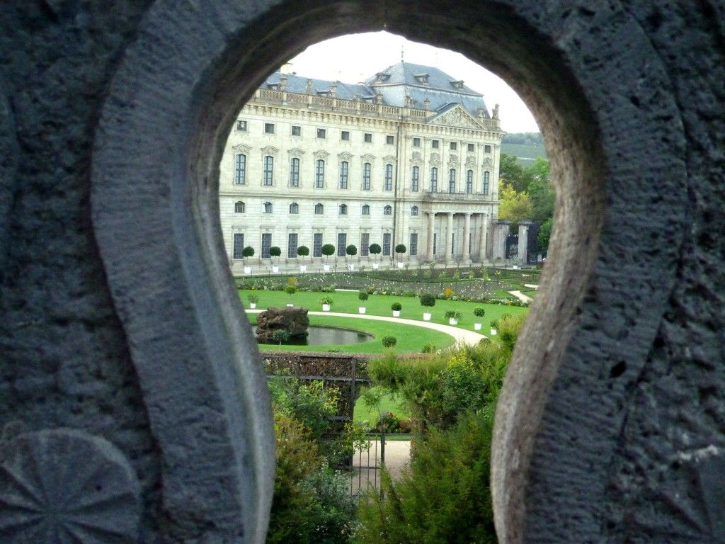 Wurzburg Residence garden #RomanticRoad @GingerandNutmeg #VisitGermany