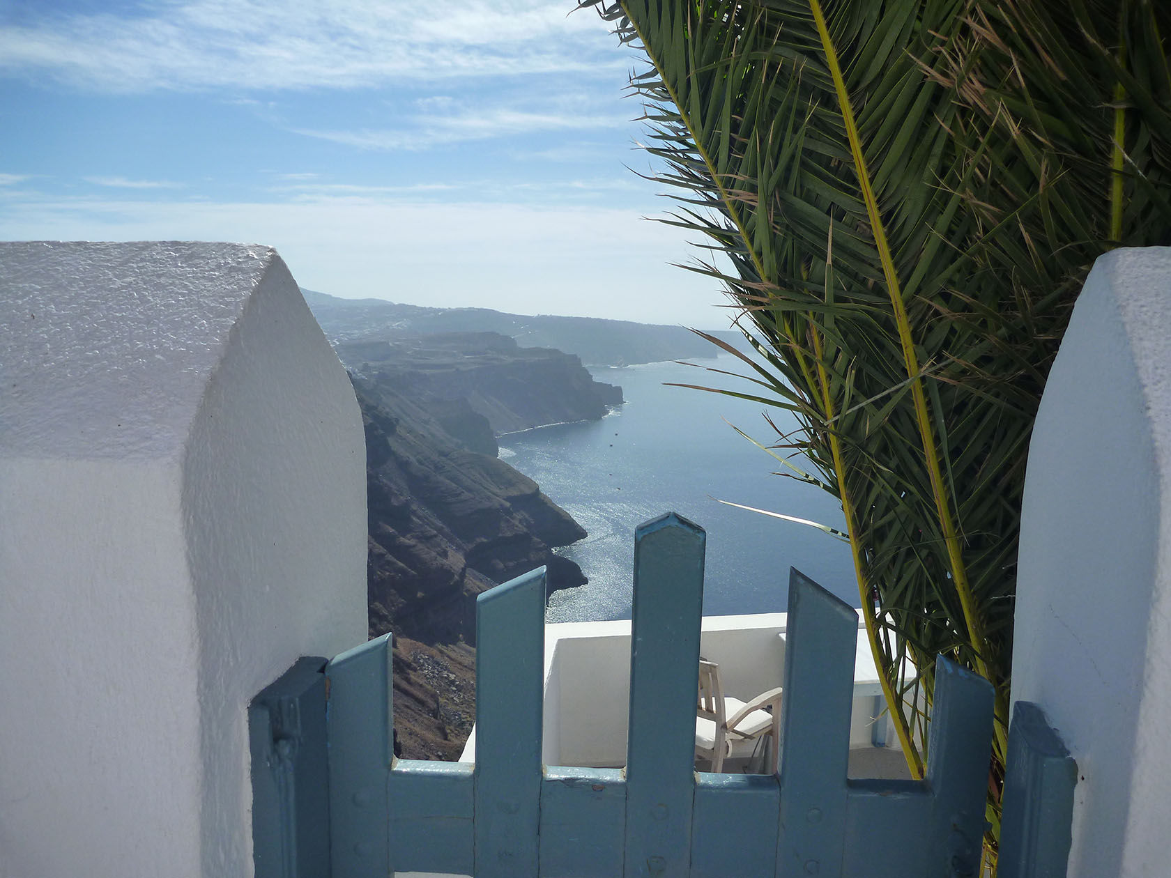 Fira view #Santorini #Greece #VisitGreece @GingerandNutmeg
