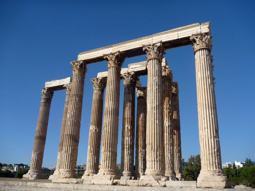 Temple of Zeus #Athens #Greece #VisitGreece @GingerandNutmeg